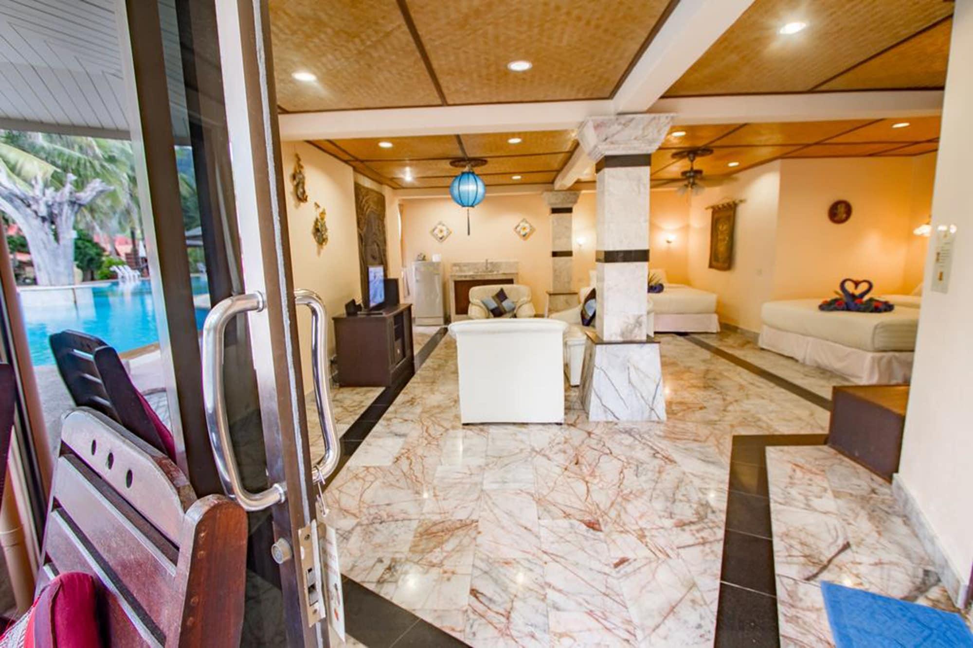 Laguna Beach Club Resort Koh Lanta Exterior photo