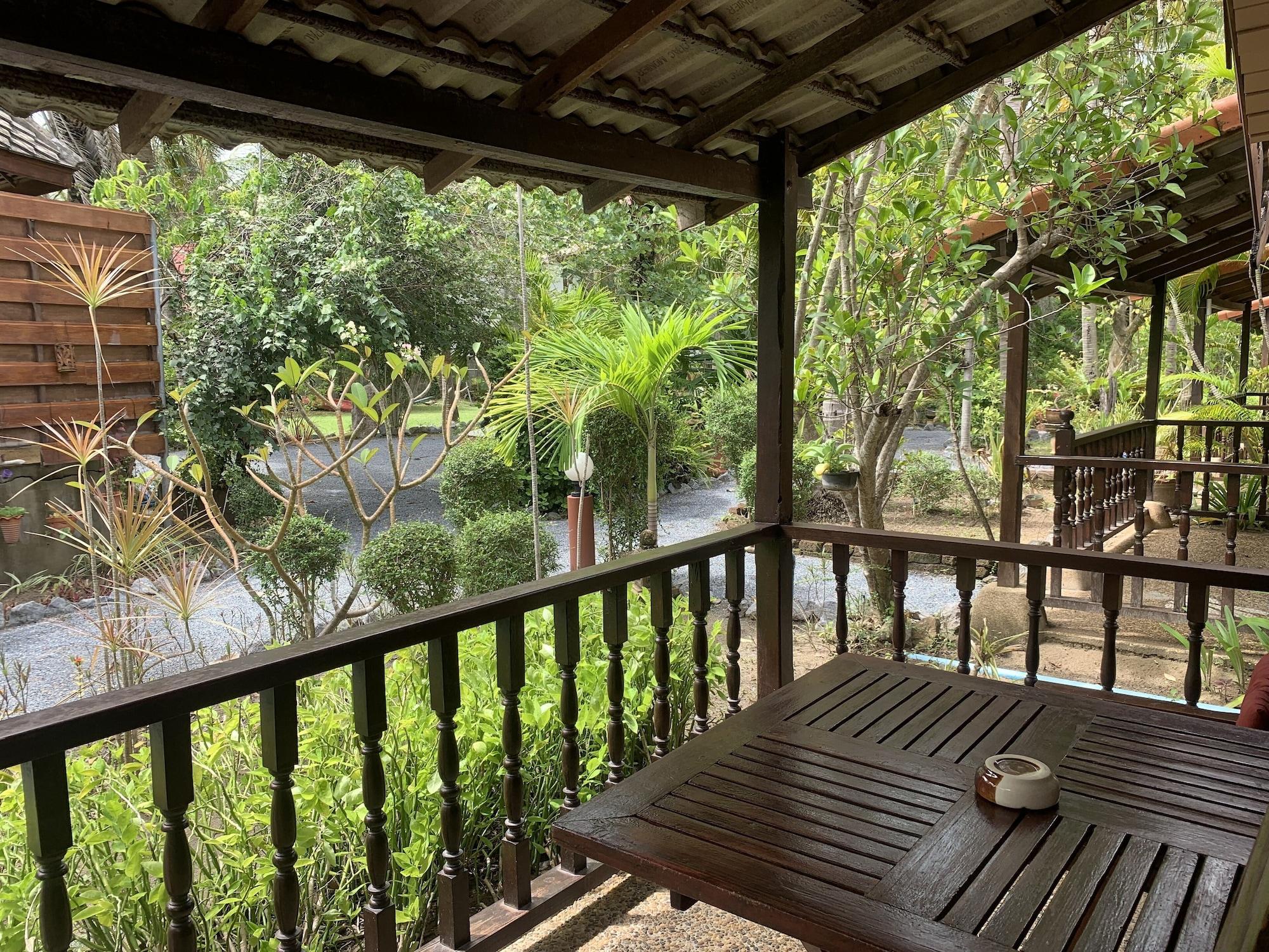 Laguna Beach Club Resort Koh Lanta Exterior photo